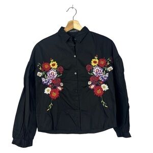 Boutique Haute Rogue Black Floral Embroidered Long Sleeve Button Down M